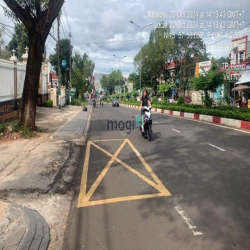 NHÀ TRỌ 8 phòng ngay trợ Nơ Trang Long