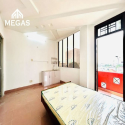 Phòng Giá Rẻ Đầy Đủ Nội Thất Ban Công Riêng Ngay HUFLIT