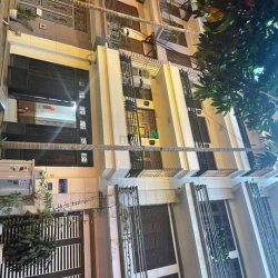 Cho thuê nhà Khu Đô Thị Văn Quán diện tích 70m2 x 5 tầng mt 4m