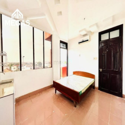 Phòng Giá Rẻ Đầy Đủ Nội Thất Ban Công Riêng Ngay HUFLIT