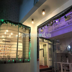 Biệt thự mt Lý Chính Thắng, Q3, 10x15m đất, 4 tầng, đang cho thuê