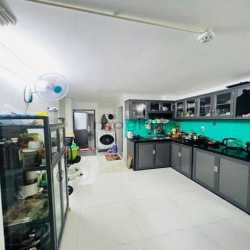 Bán nhà CHDV 12 phòng 4 lầu mặt tiền 37 TRẦN QUÝ CÁP p12 BÌNH THẠNH