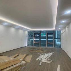 Cho Thuê Nhà LK Phố Nguyễn Chánh - Cầu Giấy - DT 80m2 x 5 tầng - Mt 6m