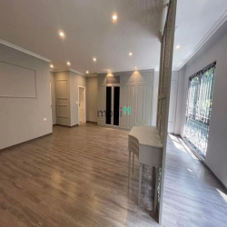 Cho Thuê Nhà LK Phố Nguyễn Chánh - Cầu Giấy - DT 80m2 x 5 tầng - Mt 6m