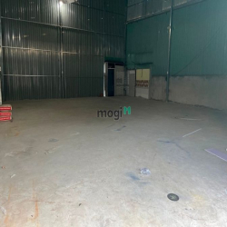 Kho xưởng 200m, Thạnh Lộc, gần chợ Cầu Đồng Q12