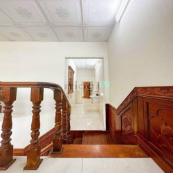 Nhà trệt lửng mặt tiền đường 30/4, Ninh Kiều, Cần Thơ - 15 tỷ