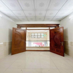 Nhà trệt lửng mặt tiền đường 30/4, Ninh Kiều, Cần Thơ - 15 tỷ