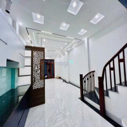 Bán nhà siêu phẩm trịnh đình cửa- 2 thoáng, ô tô tránh giá 10.9 tỷ