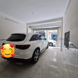 SUV 7 chỗ nằm lọt trong nhà Lê Văn Sỹ Q.3  Rộng 4,5m,  Dài 14m, 3 tầng