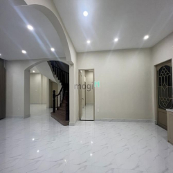 - Cho thuê nhà nguyên căn đường số 3, p. Bình An, Quận 2