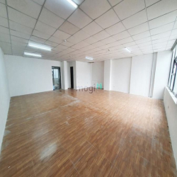 Báo giá các VP mức giá cực tốt, sẵn sàn trần siêu đẹp tại kv sầm uất