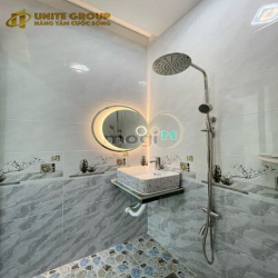 Duplex full nội thất có máy giặc riêng, cửa sổ lớn Âu Dương Lân Quận 8