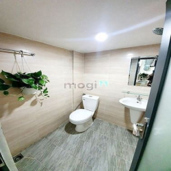 còn 1 phòng 30m2 ở được 4 người tại Trường chinh ,quận 12