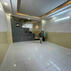 Cho thuê nhà 1 sẹc Lê Văn Quới: 4mx16m 1 trệt 3 lầu, 12tr/th