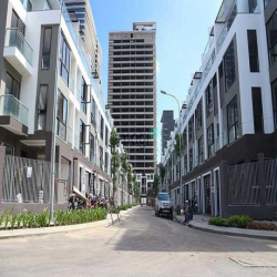 Bán 8 căn nhà phố Hà Đô Centrosa vị trí đẹp nhất phường 12, Quận 10.