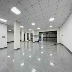 Cho thuê mặt bằng 400m2 Huỳnh Thiện Lộc, P. Hòa Thạnh