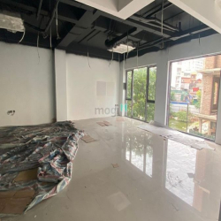 Cho thuê nhà biệt thự ngõ 214 Nguyễn Xiển,DT 160m2, 7 tầng nồi 1 hầm,