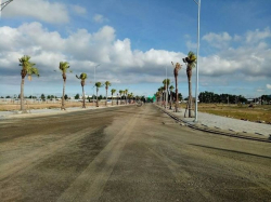 Cần bán gấp 300 m2 đât thích hợp kinh doanh, đường Mê Linh