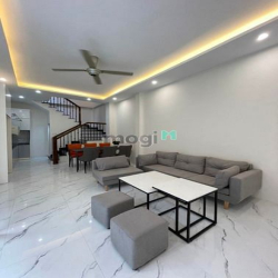 Nóng quá rồi ạ hạ chốt lần cuối  +NHÀ ĐẸP-LO GÓC 3 THOÁNG Ở NGAY.