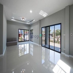 MB tầng trệt ngang hơn 8m thích hợp mở showroom tại trung tâm TP