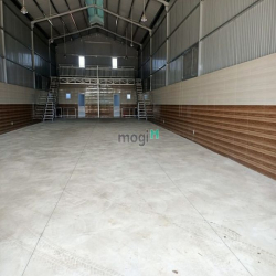 Cho Thuê Kho Dt 10x30m 300m2 có WC, Gác ở Mới Xây Gần Chợ Nông Sản