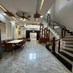 Bán nhà mặt tiền 3 tầng Đường 21,Hiệp Bình Phước, Thủ Đức  - DT : 104m