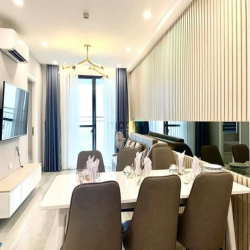 Cần bán nhanh 2 Phòng ngủ, đầy đủ nội thất tại Emerald