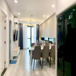 Cần bán nhanh 2 Phòng ngủ, đầy đủ nội thất tại Emerald