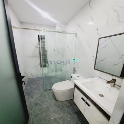 Nhà đẹp 5 Tầng, 50m2, đường Võ Văn Vân, Hẻm 7m, giá 5Tỷ.