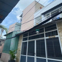 Nhà 3 tầng Quận 7 sổ riêng vuông đẹp. 6*18, 8 phòng, chỉ 6 tỷ.