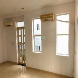 TÂN PHÚ - VP làm việc 50m2 - 8,5tr/tháng - MẶT TIỀN LỘ GIỚI 8M