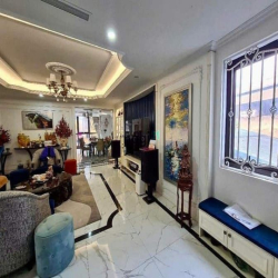 Cực đẹp! Phân lô phố Hào Nam, ô tô tránh, văn phòng, DT 1,5 tỷ/năm86m2