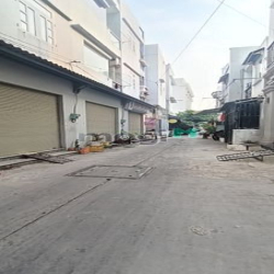 Cho thuê nhà 3 tấm hẻm xe hơi đường 29 khu Tên Lửa