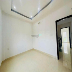 Bán nhà hẻm xe hơi 41 Gò Cát , Phú Hữu , Quận 9 . nhà 1 trệt 2 lầu