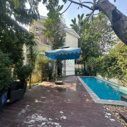 Cho thuê biệt thự compound Hưng Thái 3PN 1PLV có hồ bơi 3000$
