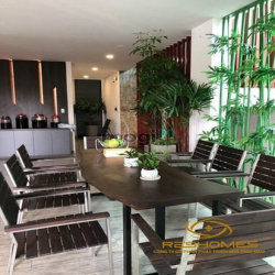 Bán Biệt Thự VILLA Thang Máy  Nghĩ dưỡng  2 Tầng khu VIP D2D