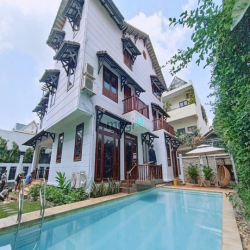 Bán villa sân vườn rẻ nhất Nguyễn Văn Hưởng, Phường Thảo Điền Quận 2