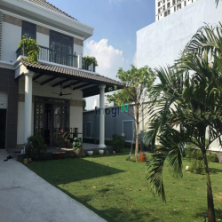Bán villa sân vườn rẻ nhất Nguyễn Văn Hưởng, Phường Thảo Điền Quận 2