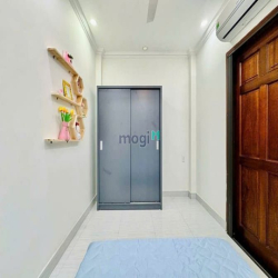 Bán nhà hẻm xe hơi sát MT đường số 9, 4 x 9, 3 lầu, 4 PN,giá 5.2 tỷ tl