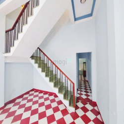 Chủ gấp bán Nhà HXH Lê Văn Việt, Quận 9, 2T hc, 85m2 chỉ hơn 6 tỷ