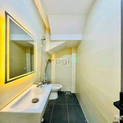 Bán Gấp Nguyễn Xí, Bình Thạnh 88m2 Giá 2tỷ7 Sổ Hồng Riêng,Thuê 23tr/th