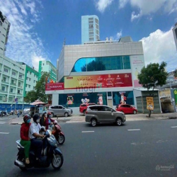 Bán nhà MT đường Điện Biên Phủ Q, Bình Thạnh, dt: 30x32m giá 110 tỷ