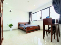 MQhouse_Hón hòn họt_3 bước về Bạch đằng_ban công cửa sổ siêu to