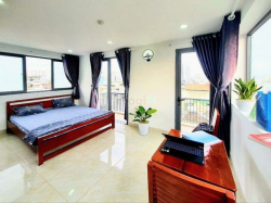 MQhouse_Hón hòn họt_3 bước về Bạch đằng_ban công cửa sổ siêu to