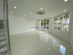 CĂN GÓC 3 MẶT TIỀN - 550m2, 109 triệu, 1 hamg, 4 tầng, Đã Hoàn Thiện.