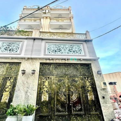 Nhà mới 100% sang trọng, đẳng cấp, DT: 77m2, lửng, 3 lầu, ST. Giá: 8.6