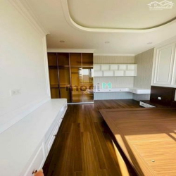 Bán biệt thự đẹp thang máy full nội thất 9x17, 4pn, 6wc, nhà đẹp,22ty5