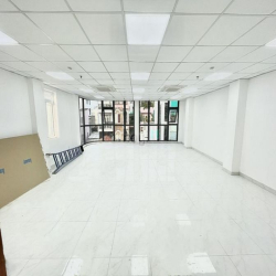 Văn phòng cho thuê quận 3 phường 8 DT 50m2 giá rẻ.