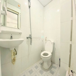 Căn Hộ Gác Rộng, ở Được 3-4ng, Bùi Đình Túy , Bình Thạnh