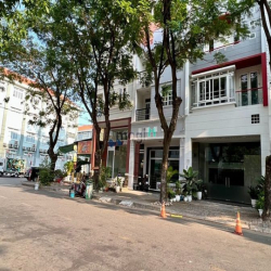 Chính chủ có căn nhà phố đang trống ở khu phố Hàn, Phú Mỹ Hưng cần bán